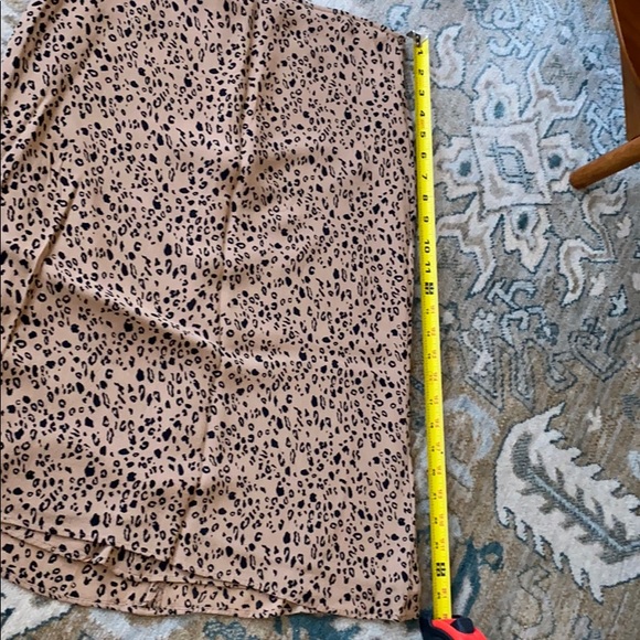 Reformation Mia leopard-print midi skirt 12 - Picture 7 of 8